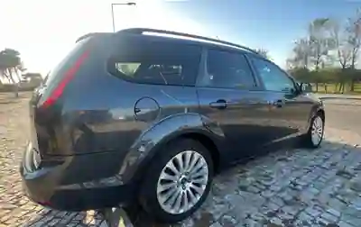 Ford Focus SW 2008 — photo 5 of 15