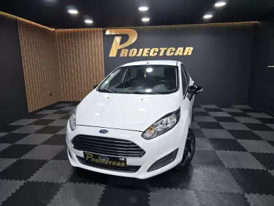 Ford Fiesta 2015 - 10750 EUR, 165000 km - AUTO.MOTO.pt - 165000km - foto 21 de 23