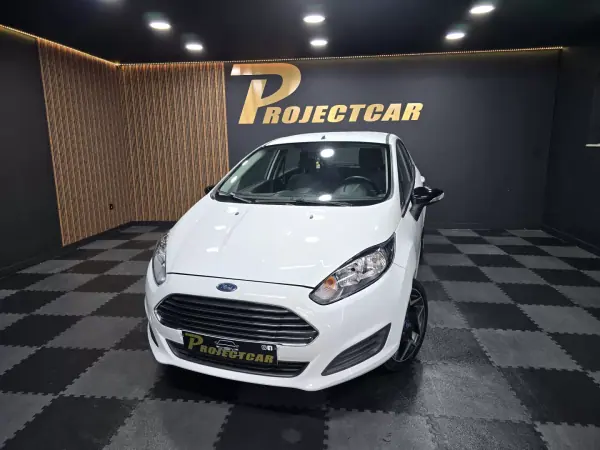 Ford Fiesta 2015 - 10750 EUR, 165000 km - AUTO.MOTO.pt - 165000km - foto 21 de 23
