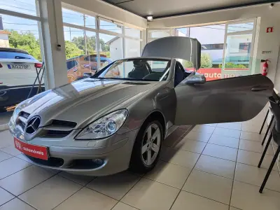 Mercedes-Benz SLK 200 2004 - 10950 EUR, 251000 km - AUTO.MOTO.pt - 251000km - foto 19 de 35