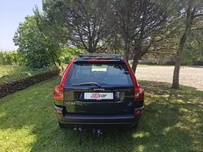 Volvo XC 90 2005 - 8490 EUR, 243750 km - AUTO.MOTO.pt - 243750km - foto 11 de 35