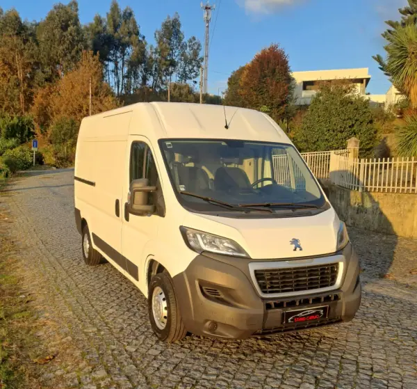 Peugeot Boxer 2015 - 15500 EUR, 87000 km - AUTO.MOTO.pt - 87000km - foto 6 de 9