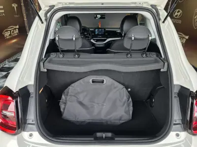 Fiat 500e 2023 - 15990 EUR, 8000 km - AUTO.MOTO.pt - 8000km - foto 12 de 20