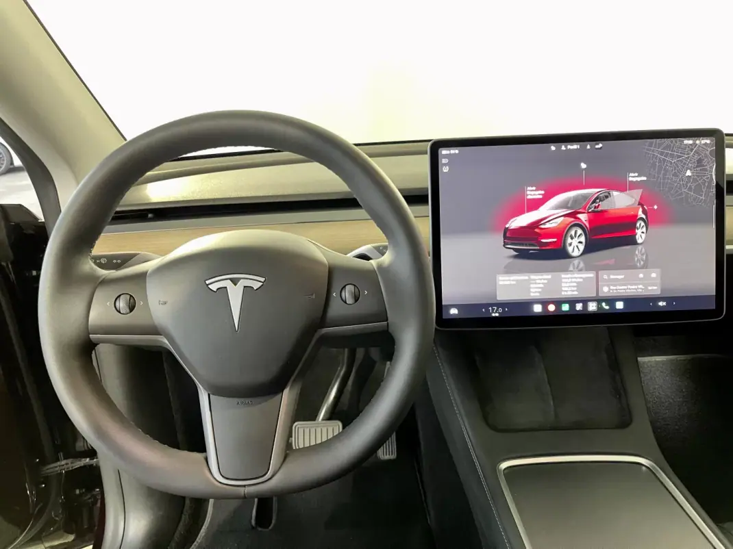 Tesla Model Y 2023 - 38900 EUR, 80000 km - 80000km - foto 14 de 38
