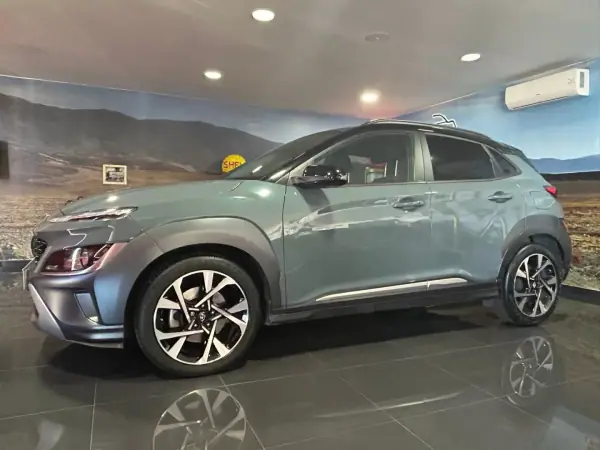 Hyundai Kauai 1.0 T-GDI EDITION 30+ 2021 Gasolina — 49 810 km Hyundai Kauai 1.0 T-GDI EDITION 30+ 2021 Gasolina
