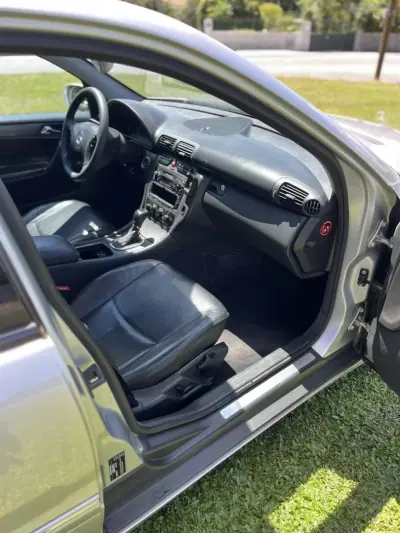 Mercedes-Benz C 270 2001 - 6500 EUR, 182000 km - AUTO.MOTO.pt - 182000km - foto 14 de 14
