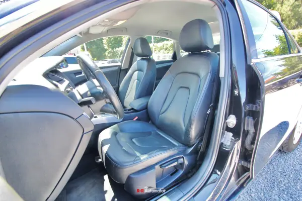 Audi A4 2011 - 11900 EUR, 233000 km - AUTO.MOTO.pt - 233000km - foto 9 de 19