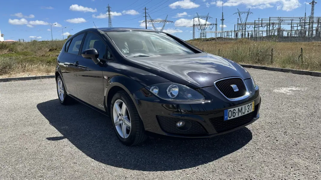 SEAT Leon 2011 - 6950 EUR, 151000 km - 151000km - foto 2 de 19