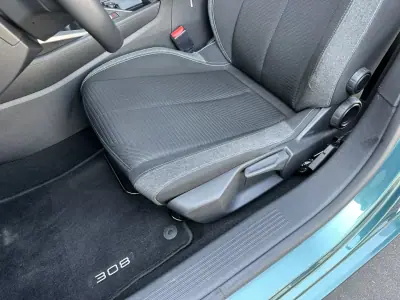 Peugeot 308 SW 2022 - 15500 EUR, 180000 km - 180000km - foto 46 de 57