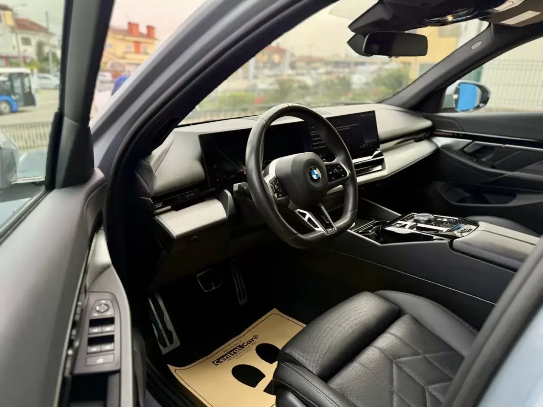 BMW 520 2024 - 52450 EUR, 45000 km - AUTO.MOTO.pt - 45000km - foto 12 de 27