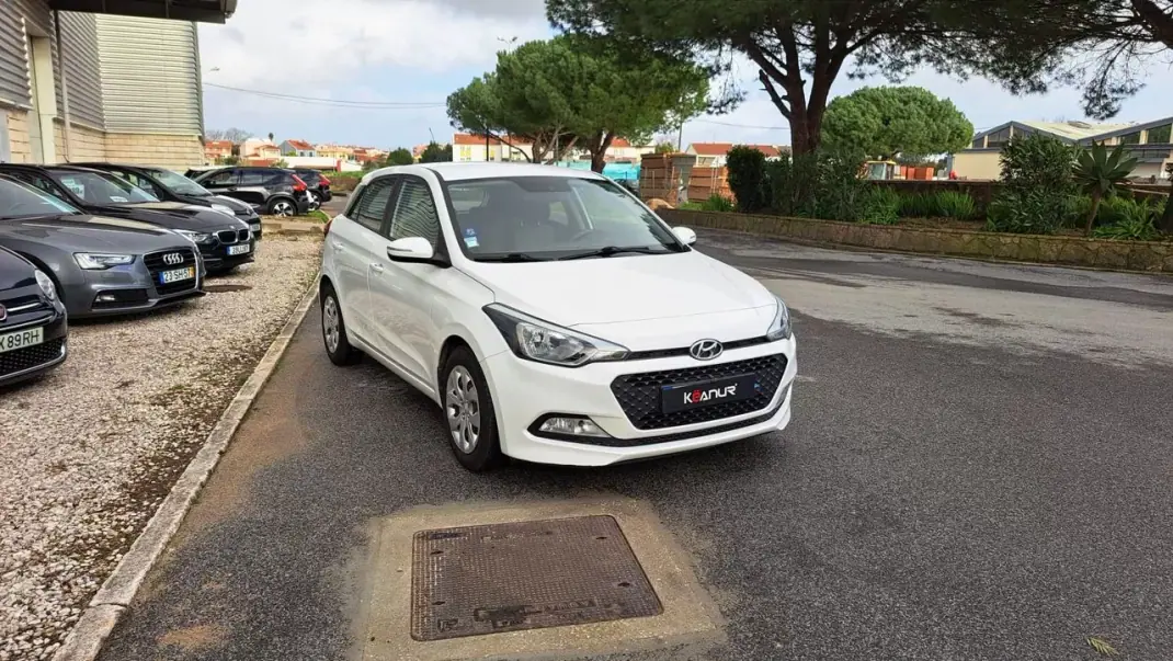 Hyundai i20 2018 - 10890 EUR, 134296 km - AUTO.MOTO.pt - 134296km - foto 14 de 43