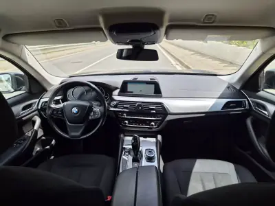 BMW 520 2017 - 19900 EUR, 171000 km - AUTO.MOTO.pt - 171000km - foto 9 de 19