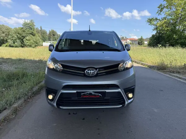 Toyota Proace Verso 2020 - 28890 EUR, 146000 km - AUTO.MOTO.pt - 146000km - foto 5 de 30