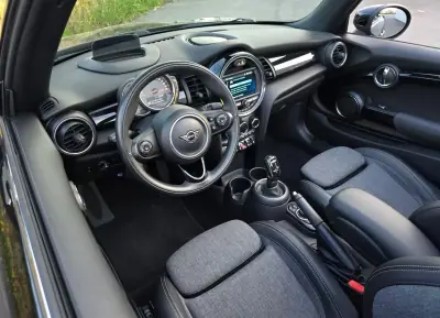 MINI 2024 - 20900 EUR, 50900 km - AUTO.MOTO.pt - 50900km - foto 16 de 35