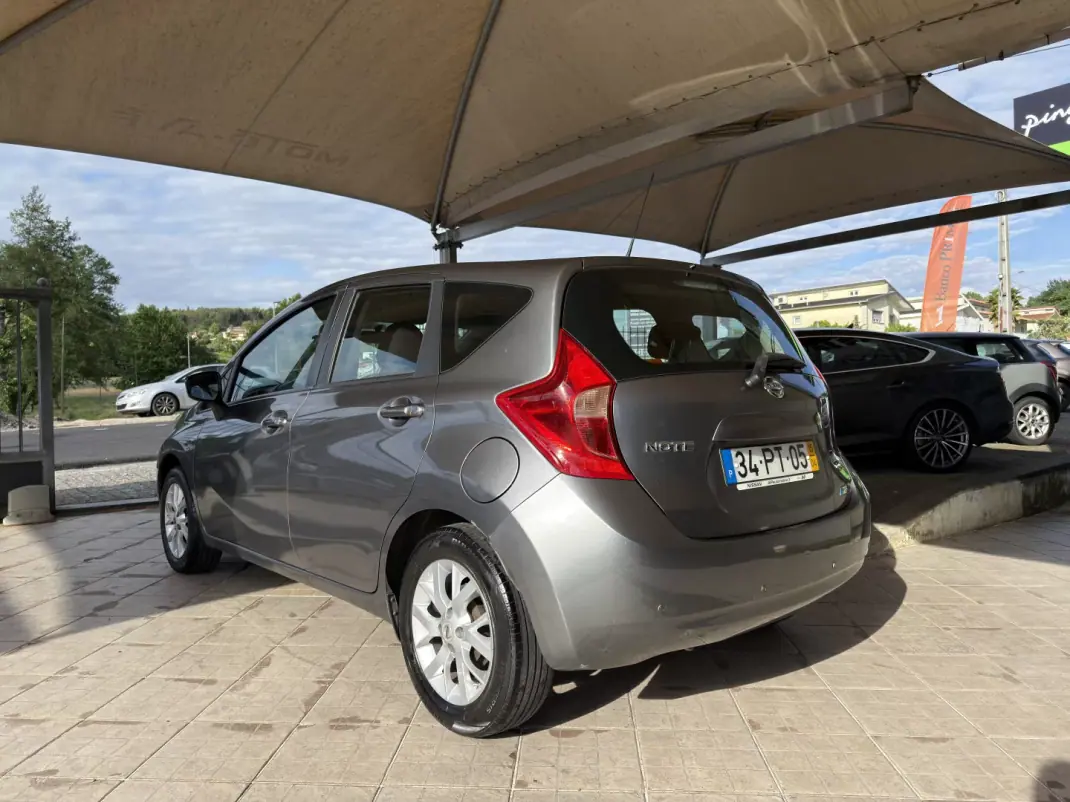 Nissan Note 2015 - 9250 EUR, 123087 km - AUTO.MOTO.pt - 123087km - foto 5 de 26