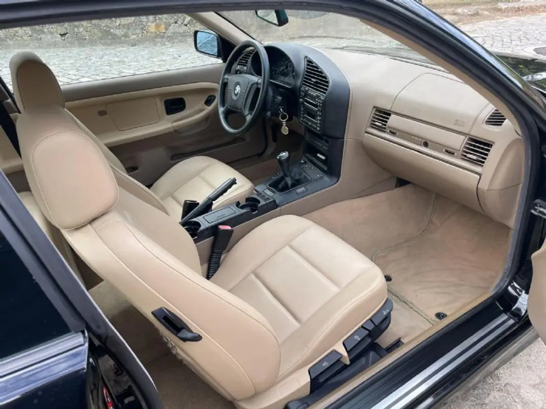BMW 323 1998 - 19900 EUR, 160000 km - 160000km - foto 28 de 68