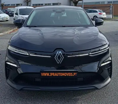 Renault Mégane E-Tech 2023 - 23490 EUR, 64900 km - AUTO.MOTO.pt - 64900km - foto 2 de 20