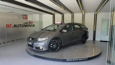 Honda Civic Tourer 2014 - 10750 EUR, 193536 km - AUTO.MOTO.pt - 193536km - foto 2 de 57