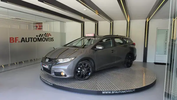 Honda Civic Tourer 2014 - 10750 EUR, 193536 km - AUTO.MOTO.pt - 193536km - foto 2 de 57