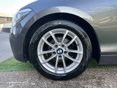 BMW 116 2015 - 12900 EUR, 230000 km - AUTO.MOTO.pt - 230000km - foto 19 de 57