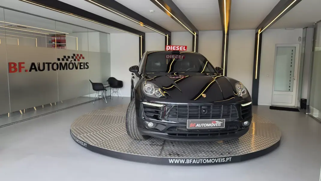 Porsche Macan 2014 - 33900 EUR, 211992 km - AUTO.MOTO.pt - 211992km - foto 9 de 58