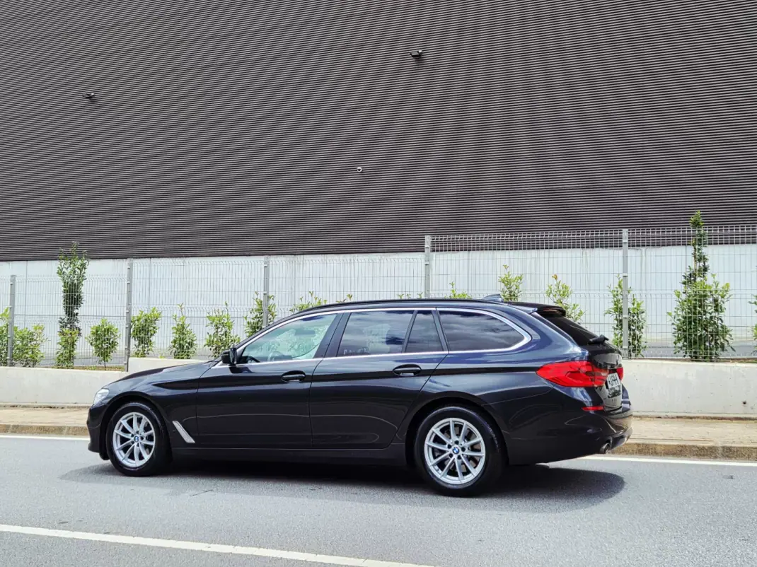 BMW 520 2017 - 19900 EUR, 171000 km - 171000km - foto 14 de 19