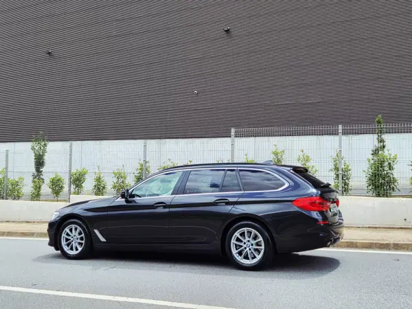BMW 520 2017 - 19900 EUR, 171000 km - AUTO.MOTO.pt - 171000km - foto 14 de 19