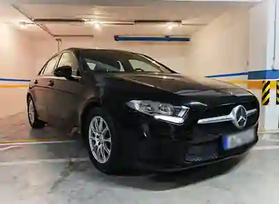 Mercedes-Benz A 180 Limousine 2020 - 21500 EUR, 88000 km - AUTO.MOTO.pt - 88000km - foto 3 de 14