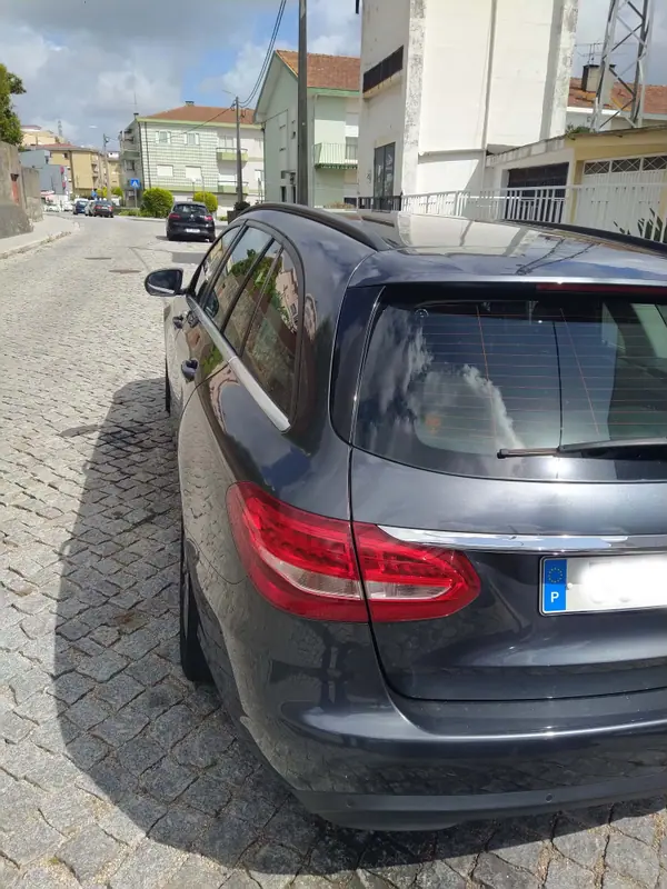 Mercedes-Benz C 180 2015 - 14500 EUR, 230000 km - AUTO.MOTO.pt - 230000km - foto 7 de 15