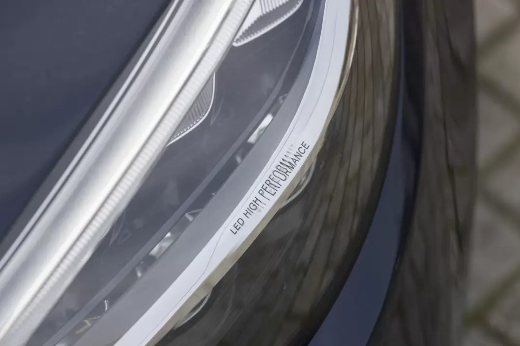 Mercedes-Benz C 180 2019 - 21900 EUR, 186430 km - AUTO.MOTO.pt - 186430km - foto 11 de 36