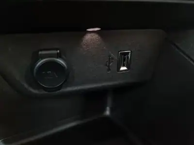 Opel Corsa 2020 - 15990 EUR, 140000 km - AUTO.MOTO.pt - 140000km - foto 23 de 31