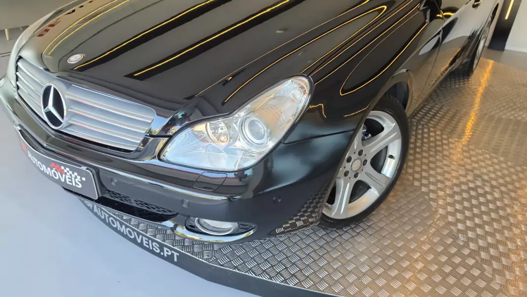 Mercedes-Benz CLS 320 2008 - 12900 EUR, 314479 km - 314479km - foto 27 de 60