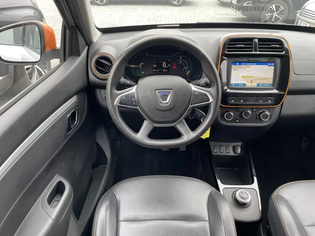 Dacia Spring 2021 - 10850 EUR, 17296 km - AUTO.MOTO.pt - 17296km - foto 4 de 32