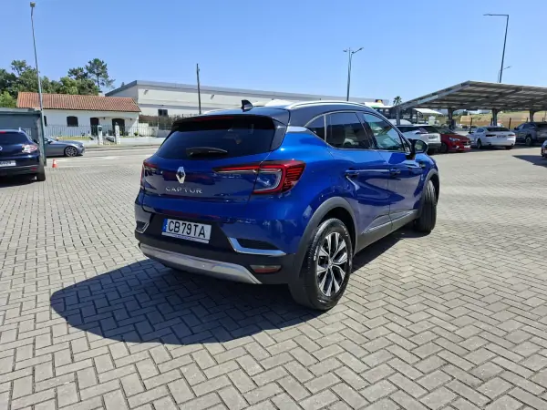 Renault Captur 2022 - 17750 EUR, 60500 km - AUTO.MOTO.pt - 60500km - foto 6 de 29