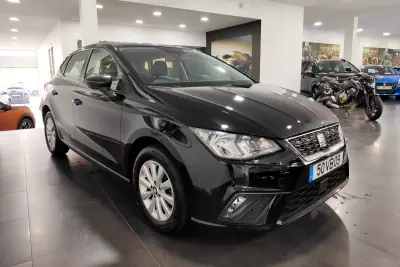 Renault Mégane E-Tech 2022 - 27990 EUR, 40000 km - AUTO.MOTO.pt - 40000km - foto 6 de 47