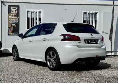 Peugeot 308 2020 - 14790 EUR, 30000 km - AUTO.MOTO.pt - 30000km - foto 26 de 29