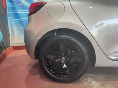 Renault Clio 2019 - 14480 EUR, 30000 km - AUTO.MOTO.pt - 30000km - foto 26 de 50