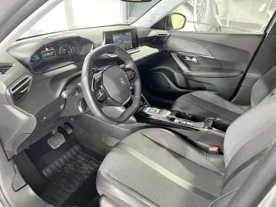 Peugeot e-2008 2022 - 21600 EUR, 30171 km - AUTO.MOTO.pt - 30171km - foto 6 de 24