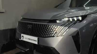 Peugeot E-3008 2025 — photo 2 of 21