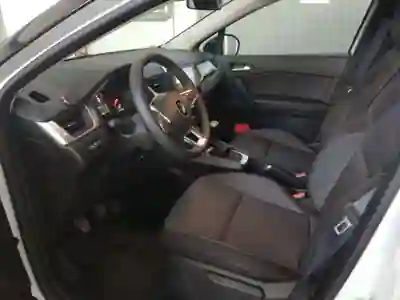 Renault Captur 2023 - 18500 EUR, 27000 km - 27000km - foto 2 de 3