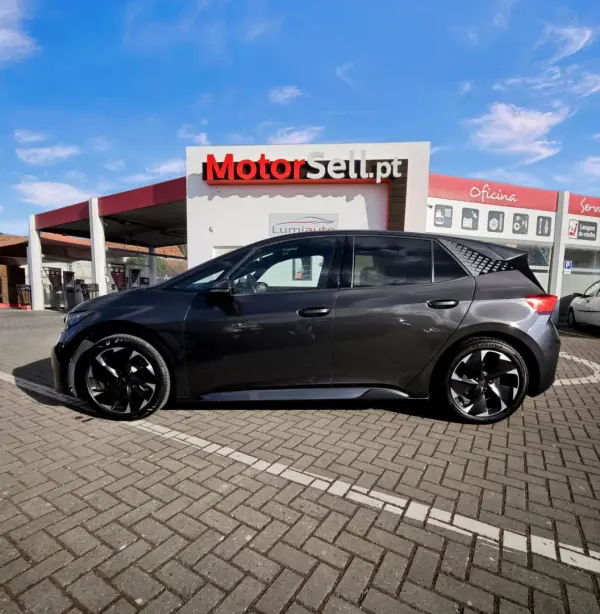 Cupra Born 2023 - 31400 EUR, 69000 km - AUTO.MOTO.pt - 69000km - foto 10 de 11