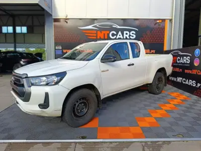 Toyota Hilux 2022 - 26900 EUR, 162378 km - 162378km - foto 1 de 14