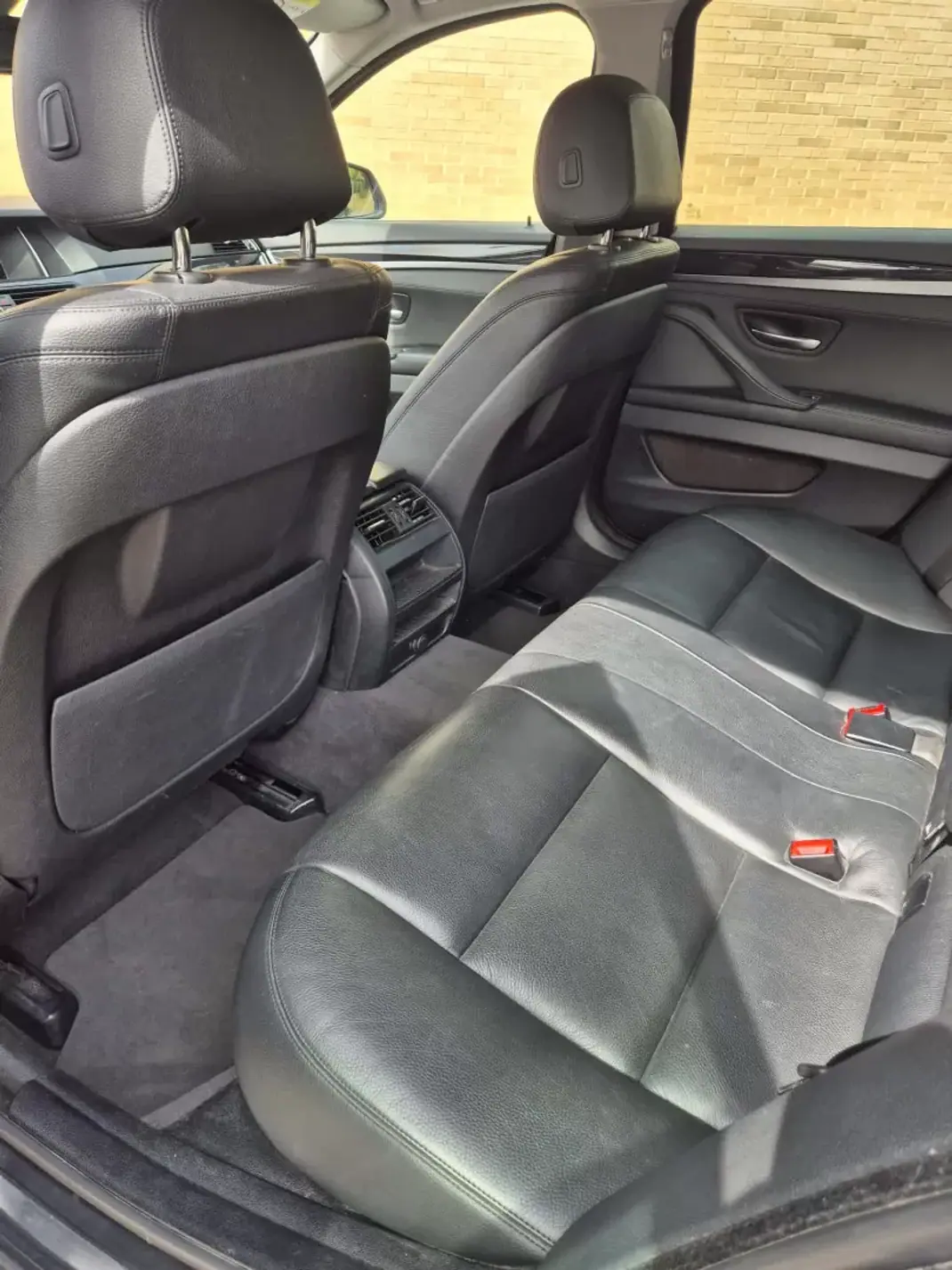 BMW 520 2017 - 20480 EUR, 135000 km - AUTO.MOTO.pt - 135000km - foto 10 de 13