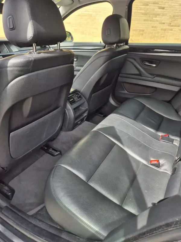 BMW 520 2017 - 20480 EUR, 135000 km - AUTO.MOTO.pt - 135000km - foto 10 de 13