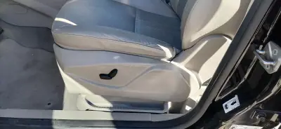 Ford C-Max 2012 - 11600 EUR, 170350 km - AUTO.MOTO.pt - 170350km - foto 8 de 15