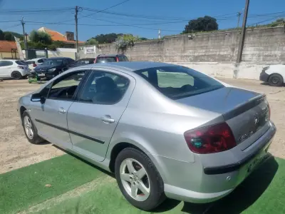 Peugeot 407 2006 - 2000 EUR, 247567 km - 247567km - foto 14 de 14