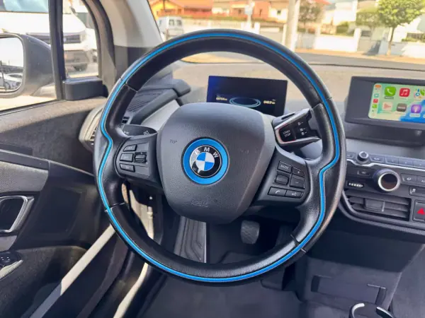 BMW i3 2018 - 17500 EUR, 68000 km - AUTO.MOTO.pt - 68000km - foto 12 de 20