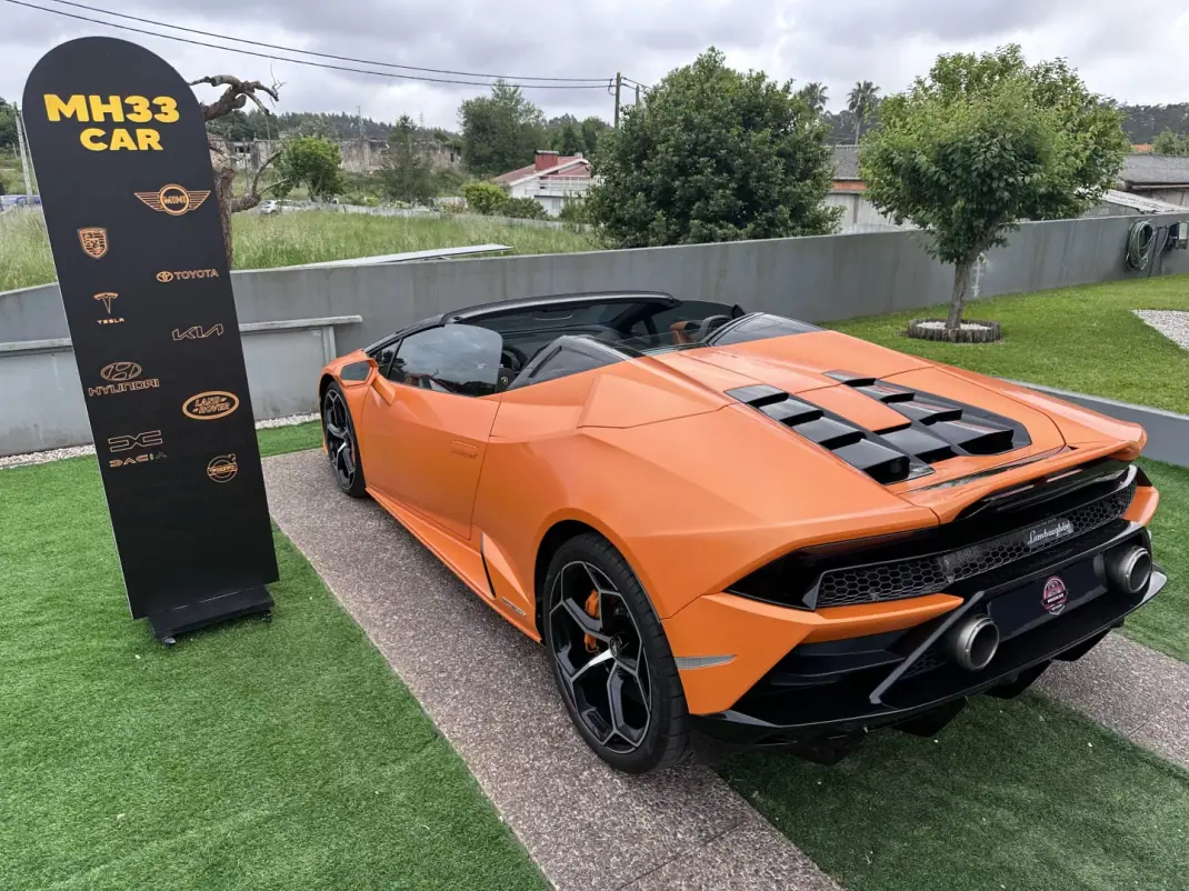 Lamborghini Huracán Spyder 2022 - 398000 EUR, 40000 km - AUTO.MOTO.pt - 40000km - foto 14 de 55