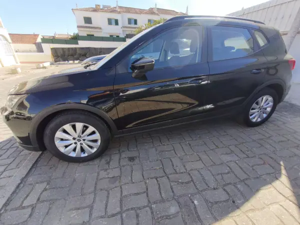 SEAT Arona 2022 — foto 2 de 9