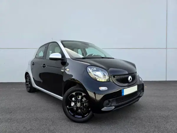 Smart ForFour 2015 - 7750 EUR, 124000 km - AUTO.MOTO.pt - 124000km - foto 13 de 29